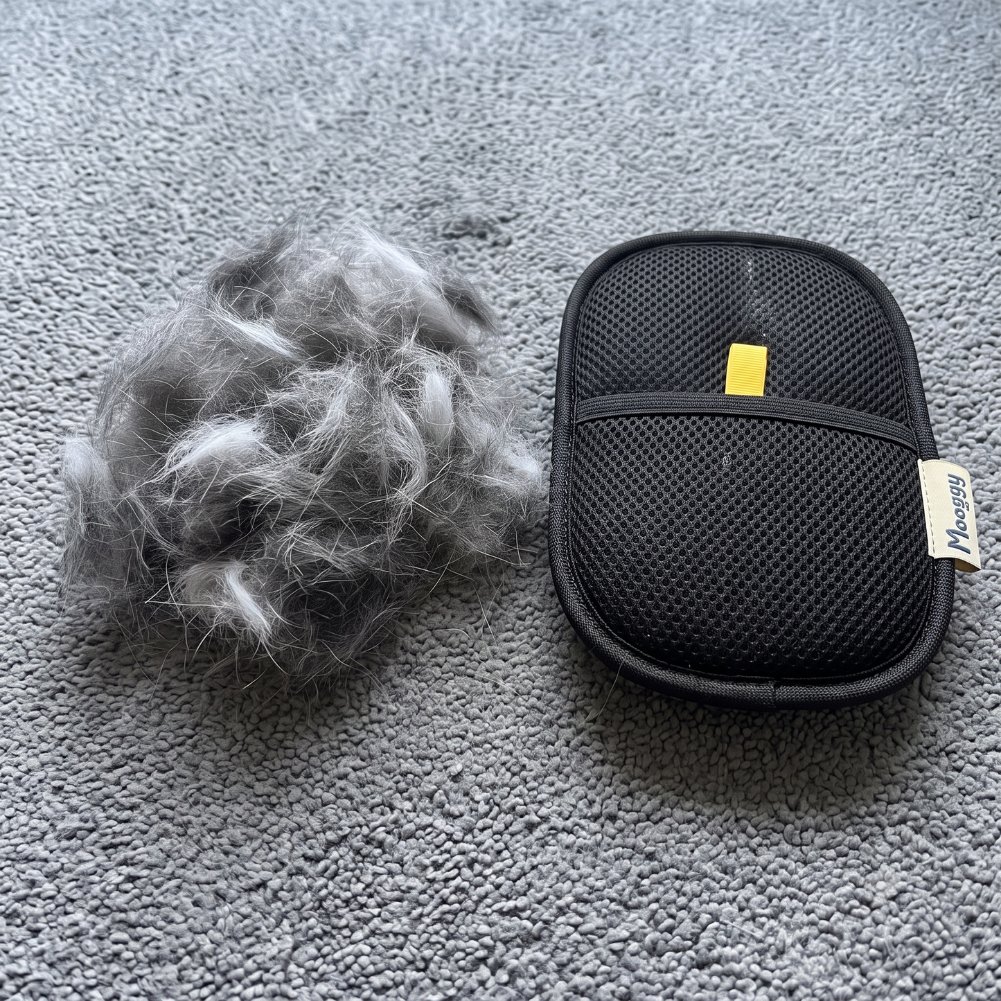 Meoggy Cuddle Glove — Fur-Removal Mitt