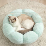 Pet Bed Mat New Pet Soft Dog Cat Blanket  Flower Shaped Doghouse - Image 8
