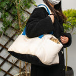 Warm Cat Carrier Bag for Travel and Everyday Use - Image 3